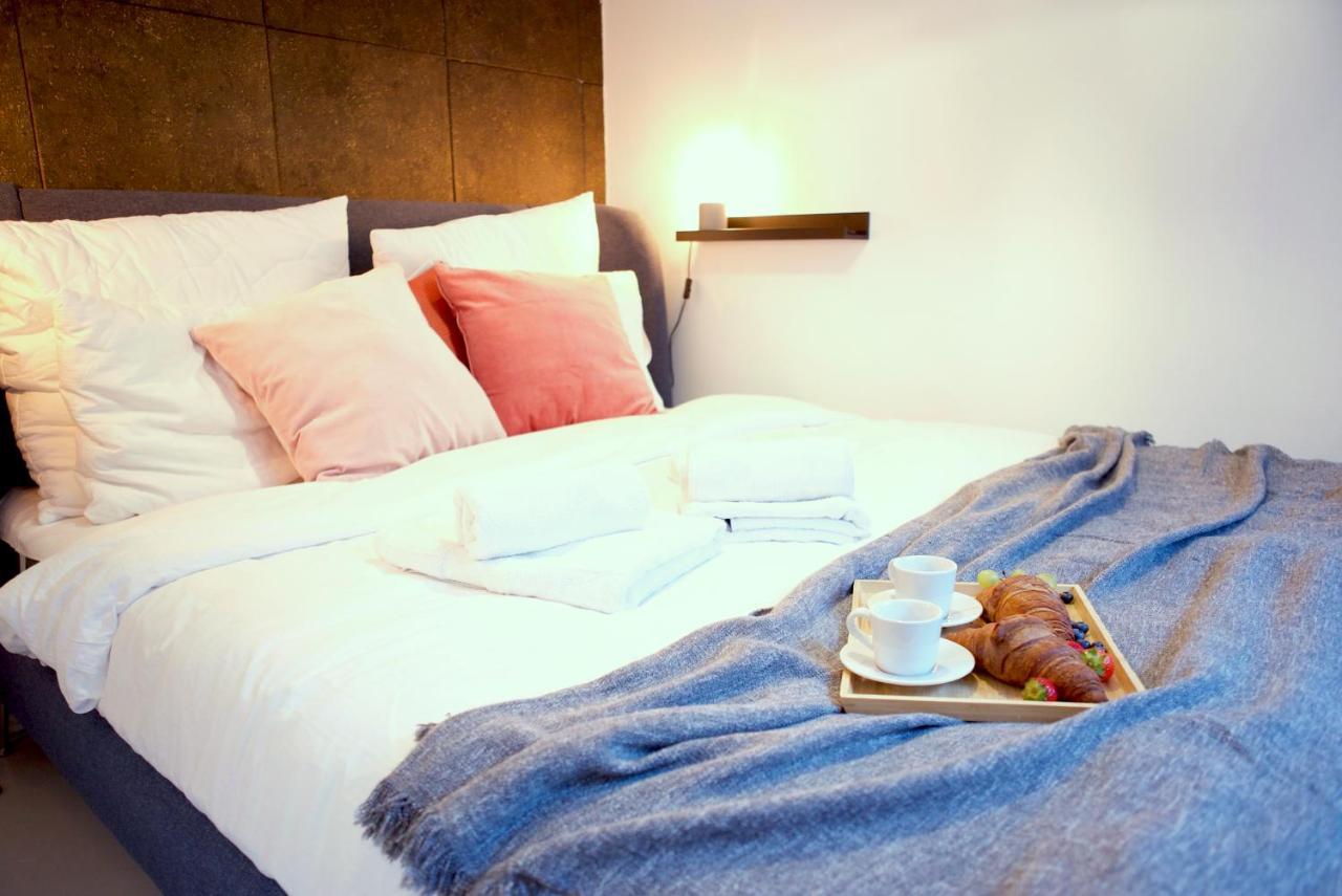 Cinema Apartment Kinowa ワルシャワ エクステリア 写真