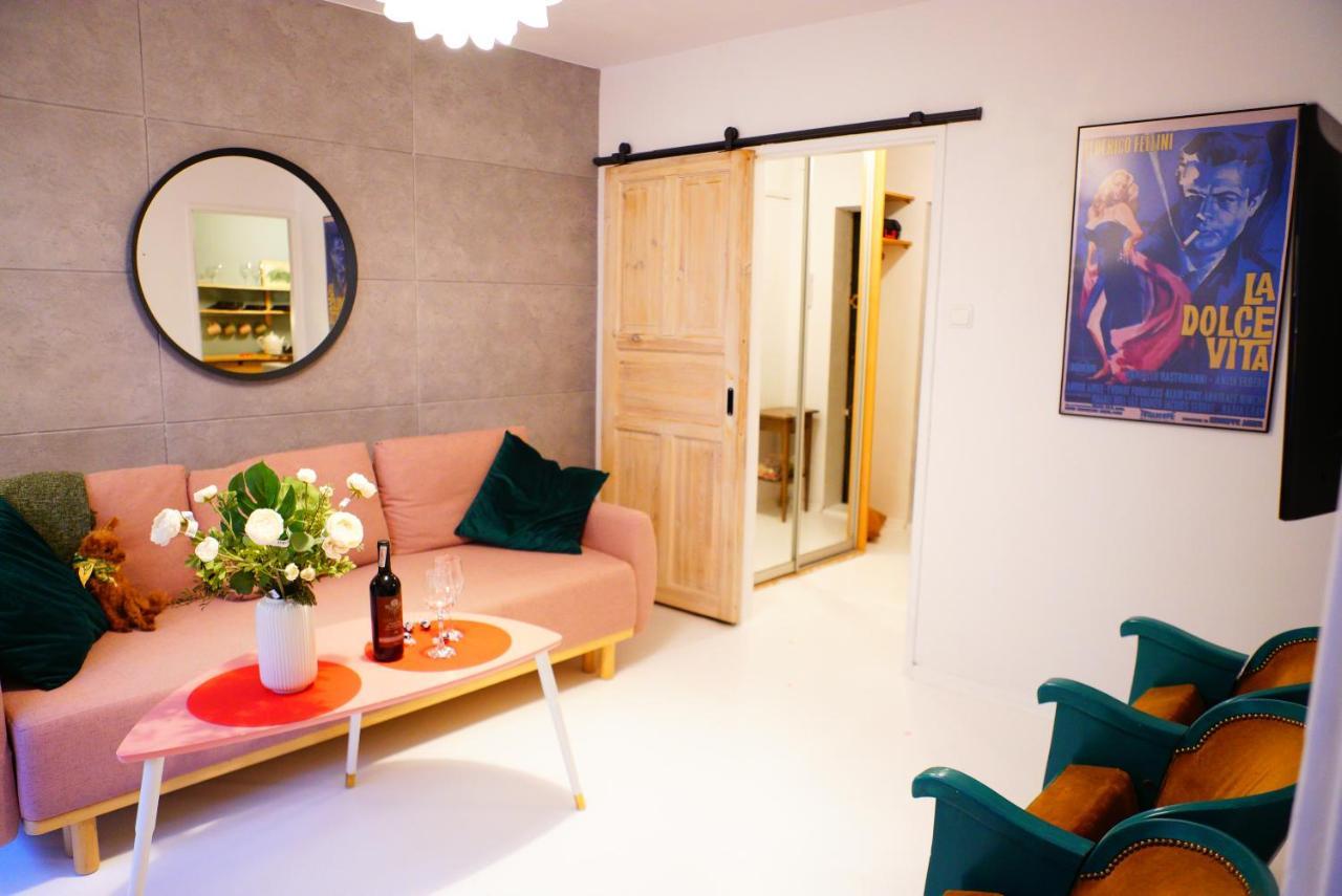 Cinema Apartment Kinowa ワルシャワ エクステリア 写真